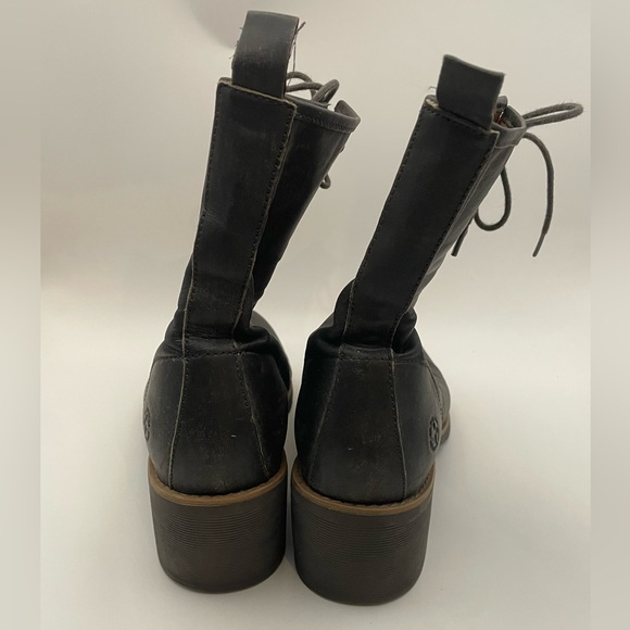 Dr. Martens Lucie Weathered Black Heel lace up leather boots Women’s Sz 9 EUC - Picture 4 of 11